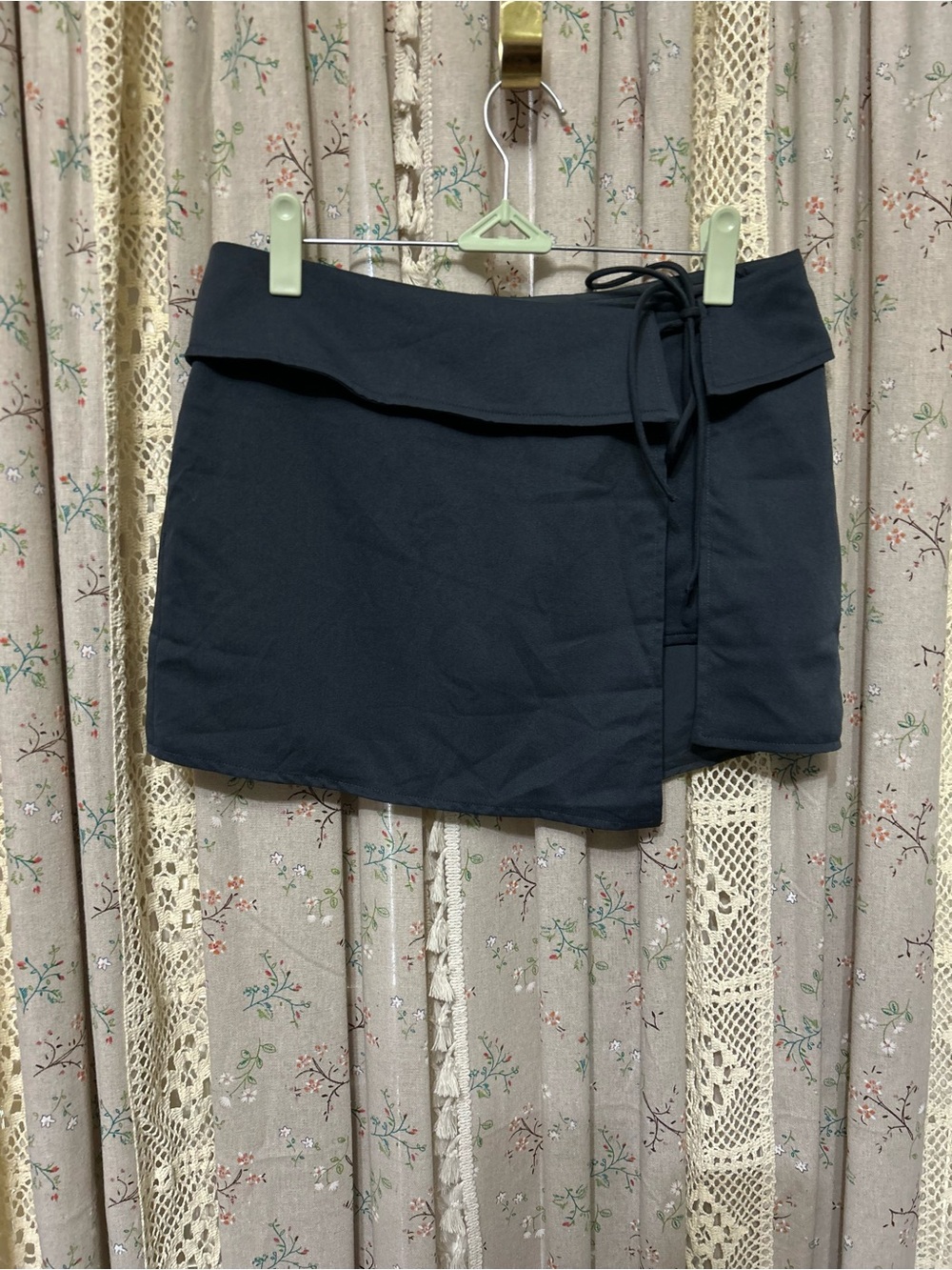 White Fox Black Wrap‎ Mini Skirt Size Small Y2K Going Out
